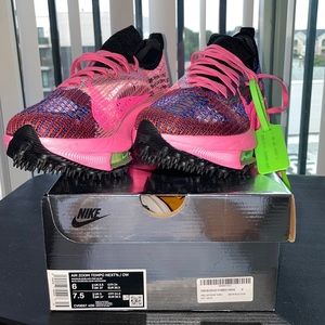 OFF WHITE AIR ZOOM TEMPO—RACER BLUE/BLCK-PINK GLOW CV0697 400-MENS US 6 WMNS 7.5